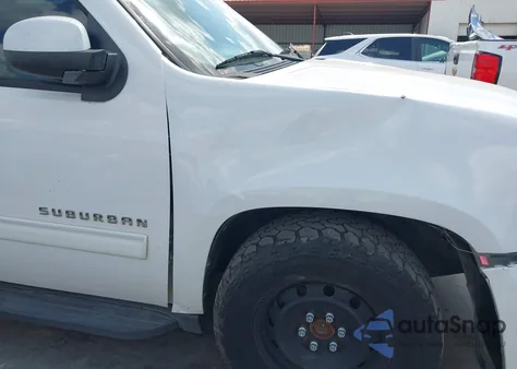 2013 Chevrolet Suburban 1500 Lt из США, поврежденный, VIN 1GNSCJE08DR102735